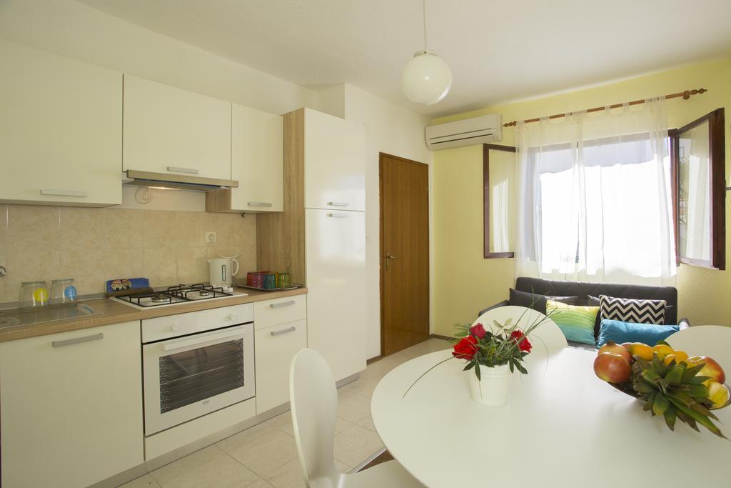 מרינה Great Located Family Apartments מראה חיצוני תמונה