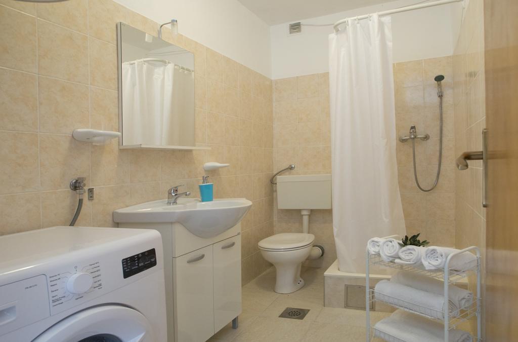 מרינה Great Located Family Apartments מראה חיצוני תמונה