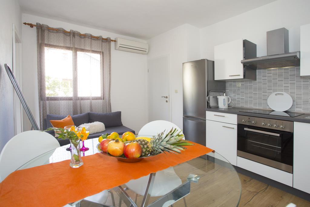 מרינה Great Located Family Apartments מראה חיצוני תמונה